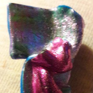 Vintage 80s melted plastic pin